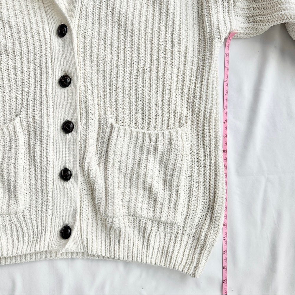Abercrombie and Fitch Button Up Hooded Crochet Knit Cardigan 🤍 Size Medium - Picture 6 of 8